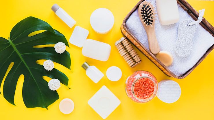 SETTING POWDERS & SPRAYS
